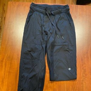 Lululemon Joggers Size 2, 25 inch inseam